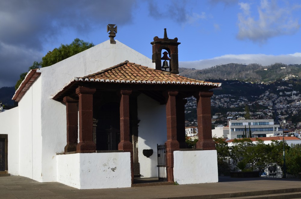 Kościółek w Funchal - mały i typowy